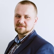 Pośrednik Marcin Stępniak pracujący w biurze nieruchomości: Biuro Nieruchomości KWADRAT
